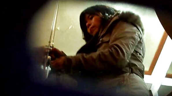 எதிர்கால குடும்ப ஓரினச்சேர்க்கை ஆபாசப்படம் கூடு