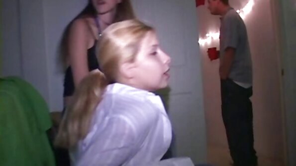 அலெக்ஸ் லெஸ்லி பெண்களை உச்சக்கட்ட நிலைக்கு கொண்டு வருவது குறித்து பாடம் நடத்துகிறார் இலவச ஆபாச