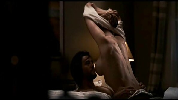 ஒரு பெரியவரைப் சூடான செக்ஸ் குழாய் போல புணர்ந்தார்