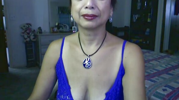 சற்று கூச்ச கே உச்சரிப்பு சுபாவமுள்ள பெண்