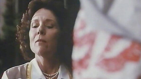 காலுறைகளில் பிச் டீன் ஆபாச