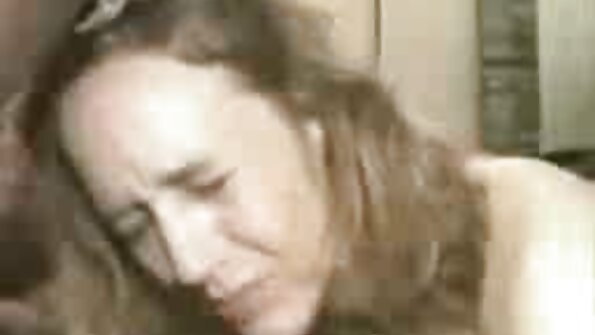 கழுதையில் லத்தீன் ஆபாச செருப்பு பிச்