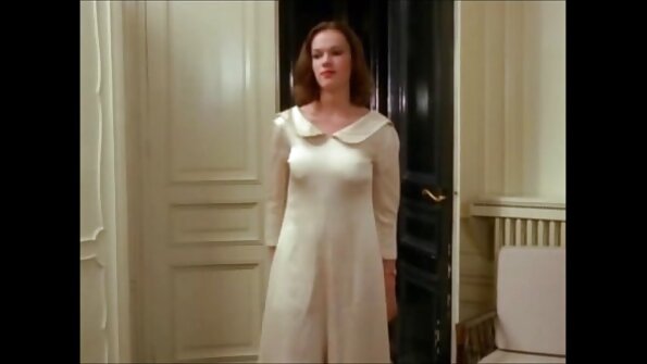 கருப்பு விளையாட்டு வீரர் மற்றும் zooxxx கோடி