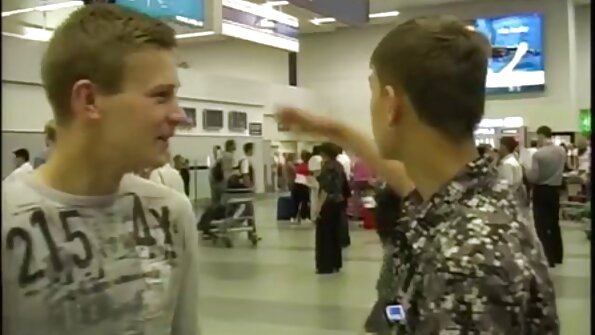 ஸ்ட்ரிப்டீஸின் இலவச எச்டி ஆபாச ரசிகர்