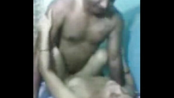 மகனுடன் கே குழாய் தூங்கினார்